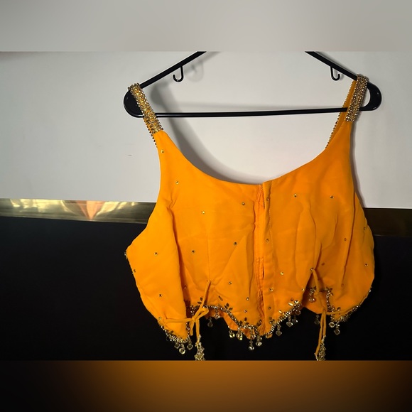 Women’s Traditional Indian Saree draped skirt Set with beading and embroidery - Picture 9 of 16